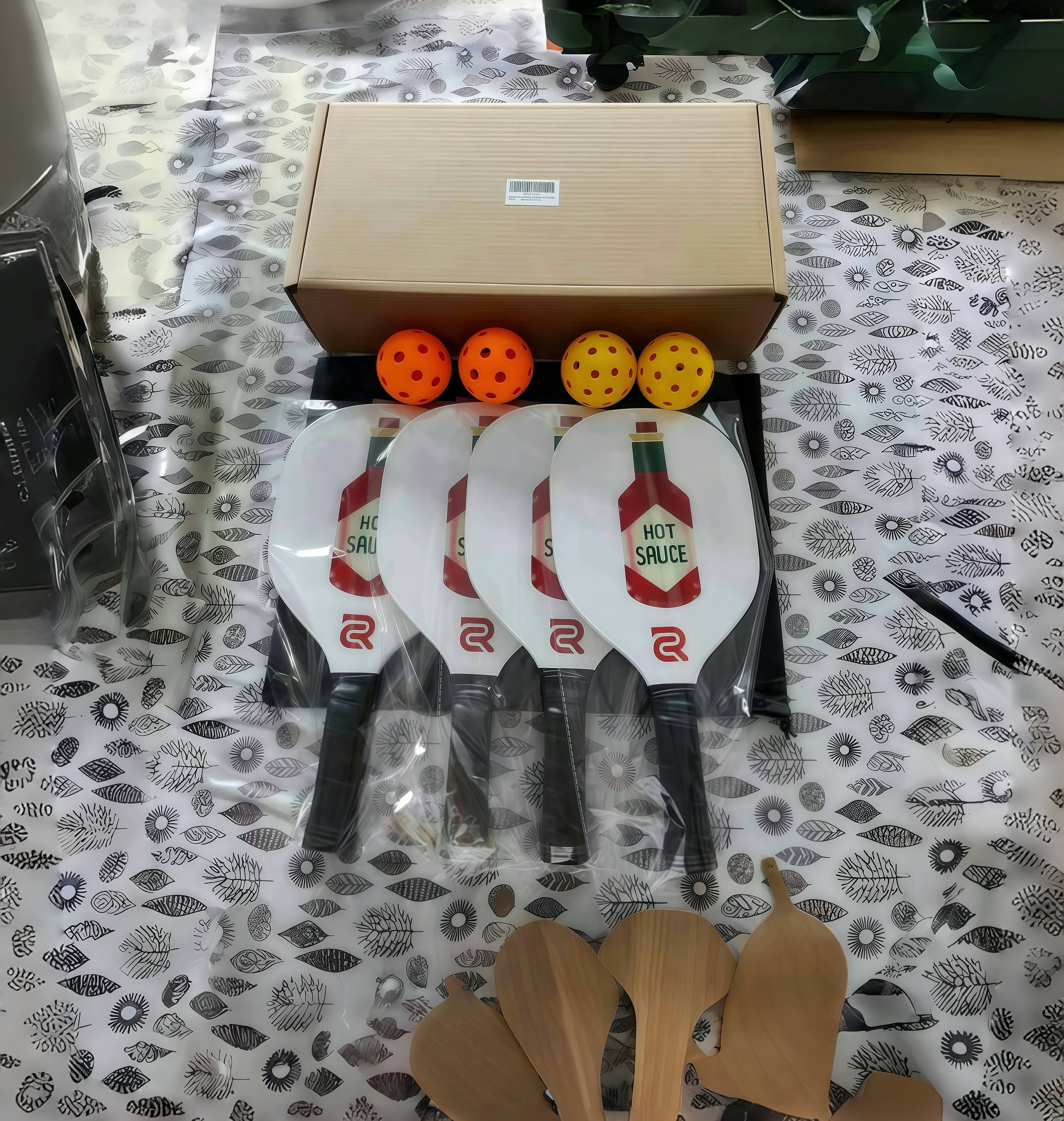 Paper Box Wooden Fiber Pickball Set of 4, Pickleball Set with 4 Pickleball Rackets, 4 Ball and Paper Box, Pickleball Paddles Set ​for Men Women