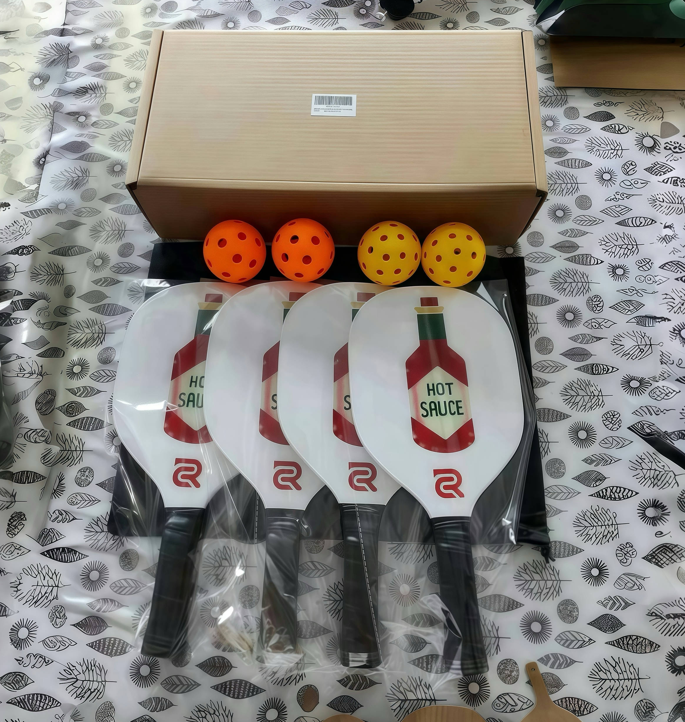 Paper Box Wooden Fiber Pickball Set of 4, Pickleball Set with 4 Pickleball Rackets, 4 Ball and Paper Box, Pickleball Paddles Set ​for Men Women