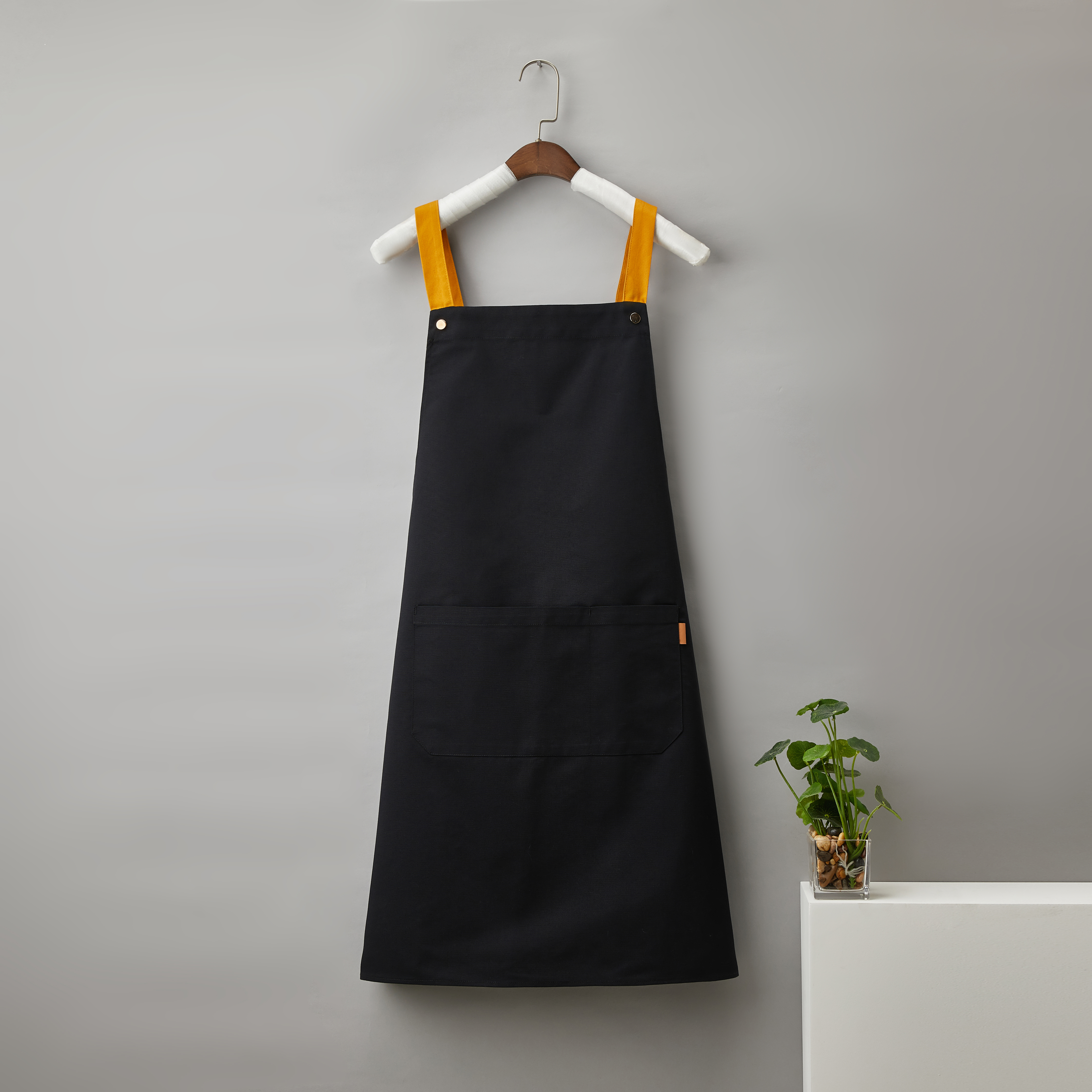 14 oz. Canvas Kitchen Apron w/ Brown shoulder Strap
