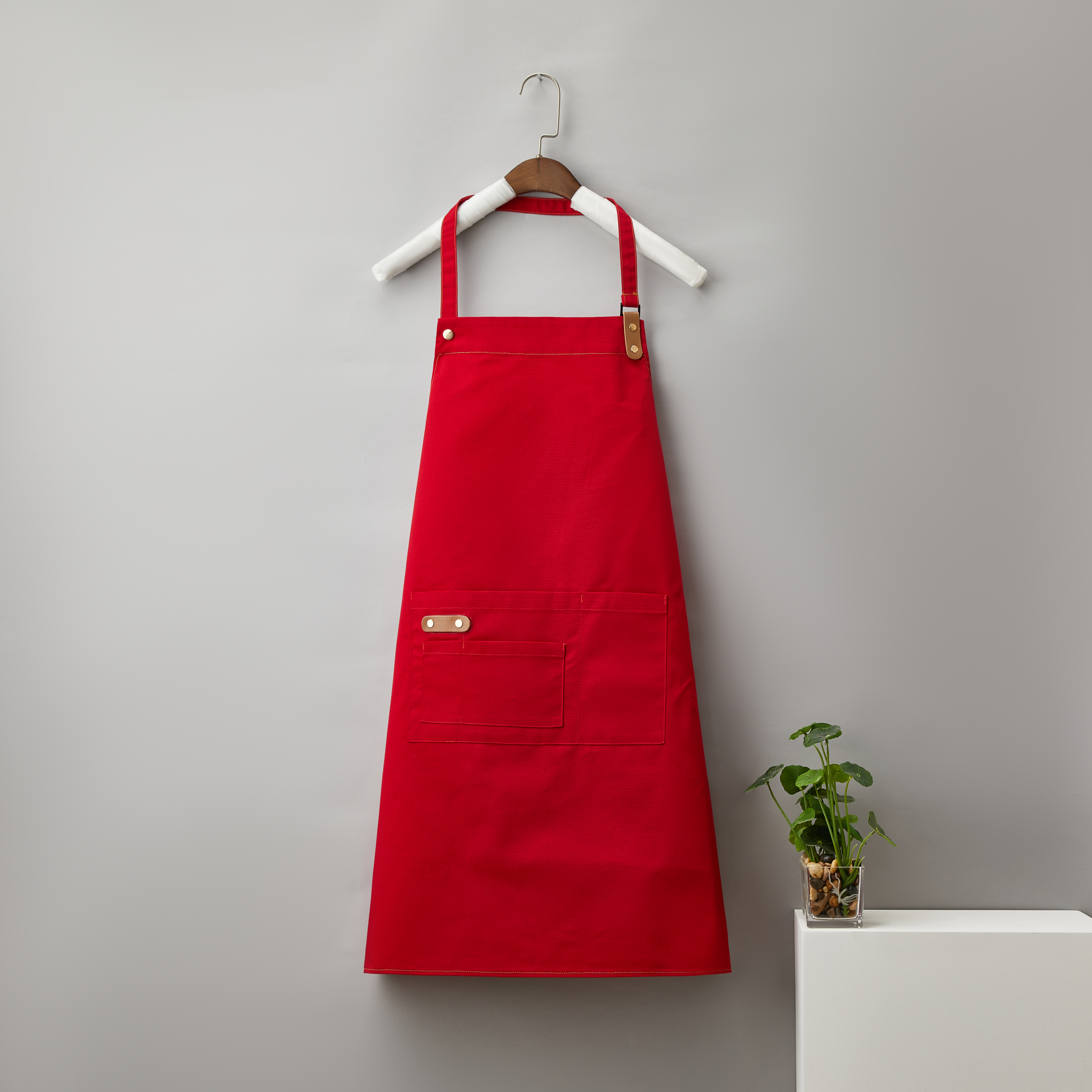14 oz. Poly-Canvas Kitchen Apron (with Leather Accent) & Dual Front Pockets
